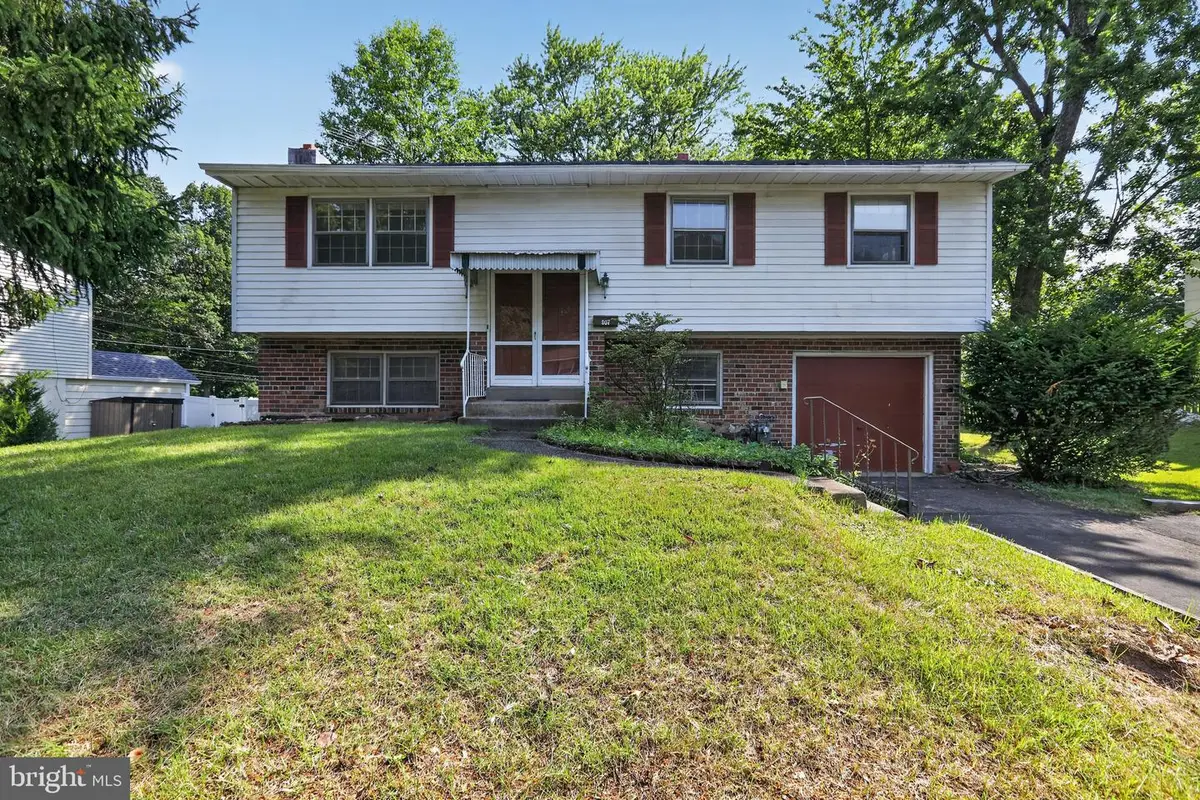 807 Yorktown St, Lansdale, PA 19446 - #1