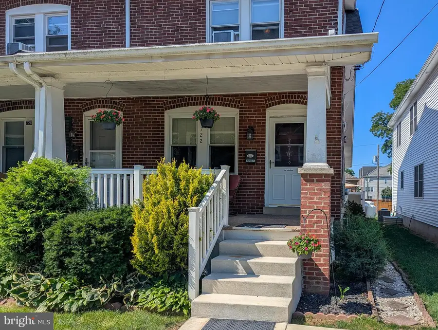 722 W 3rd St, Lansdale, PA 19446 - #2