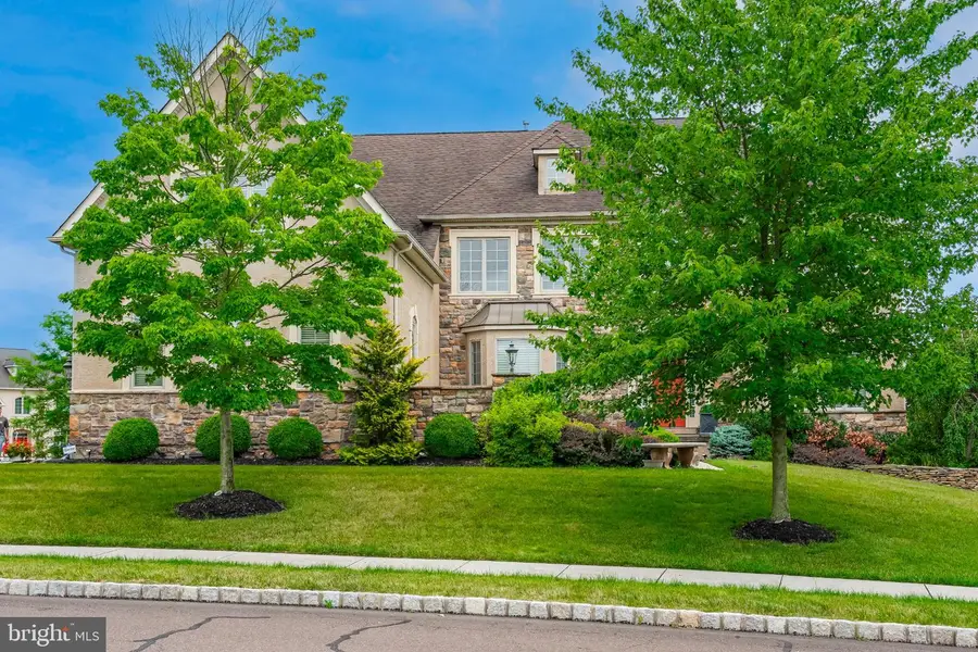 587 Woodview Ln #, Harleysville, PA 19438 - #3