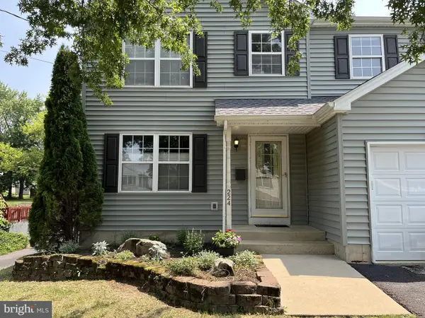 224 E Summit St, SOUDERTON, PA 18964