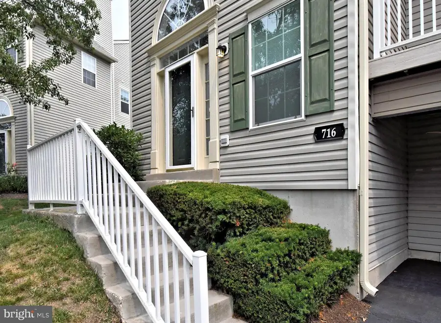716 Thornhill Dr, Collegeville, PA 19426 - #2