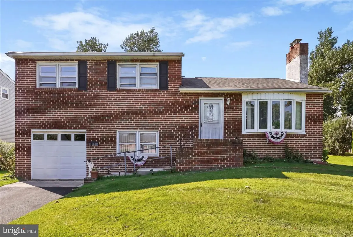 430 Fort Washington Ave, Fort Washington, PA 19034 - #1