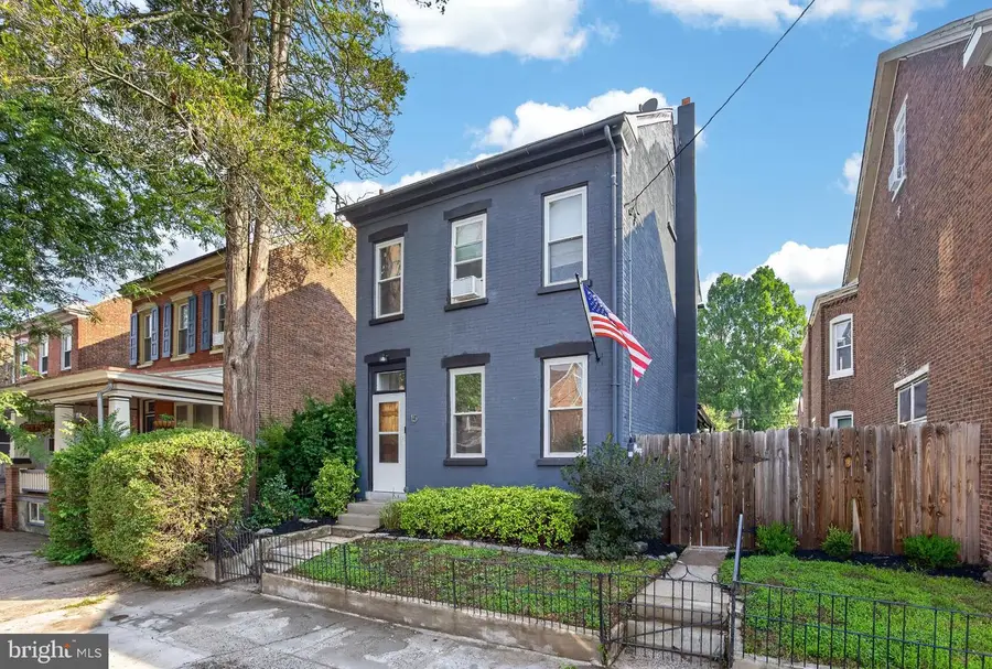 15 E Third St, Pottstown, PA 19464 - #2