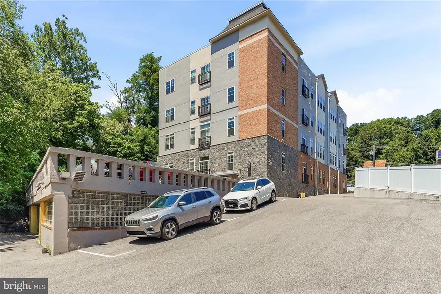 537 Apple St #101, Conshohocken, PA 19428 - #2