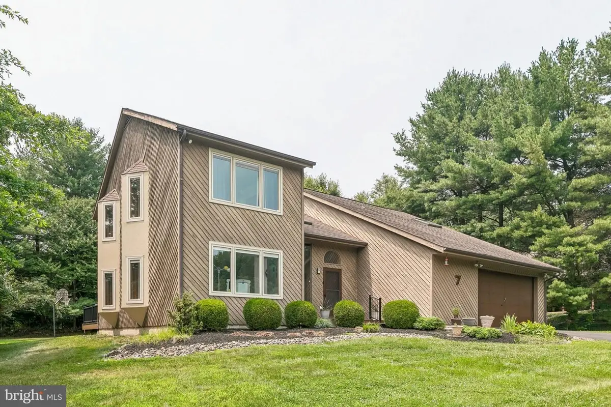 7 Haycroft Dr, Spring House, PA 19477 - #1