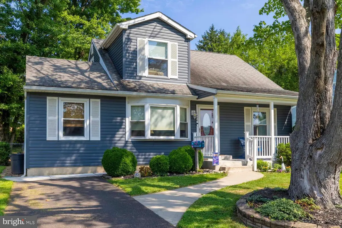 1826 Coolidge Ave, Willow Grove, PA 19090 - #1
