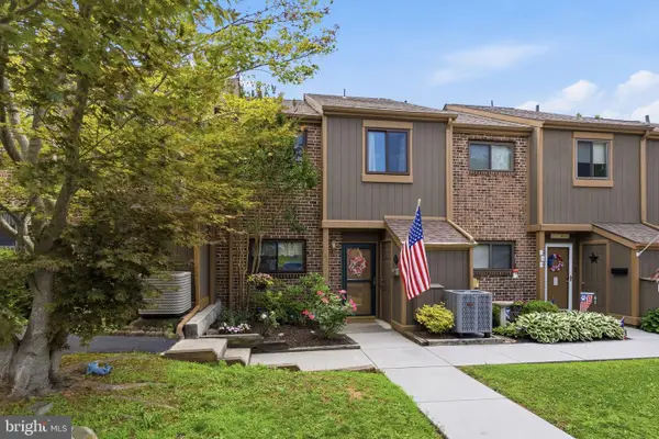146 Larchwood Ct, COLLEGEVILLE, PA 19426