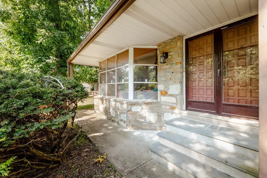 552 Cardinal Dr, Dresher, PA 19025 - #3