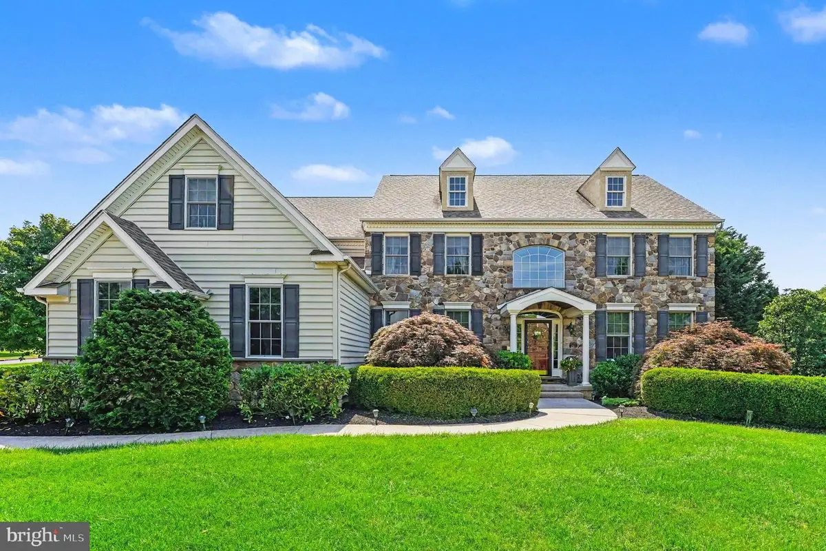 396 Augusta Dr, Telford, PA 18969 - #1