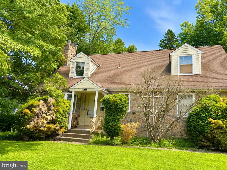 651 Crescent Ave, Glenside, PA 19038 - #2