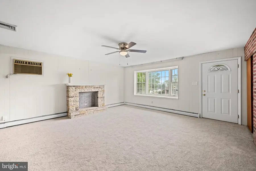 3211 Sharon Ln, Norristown, PA 19403 - #3