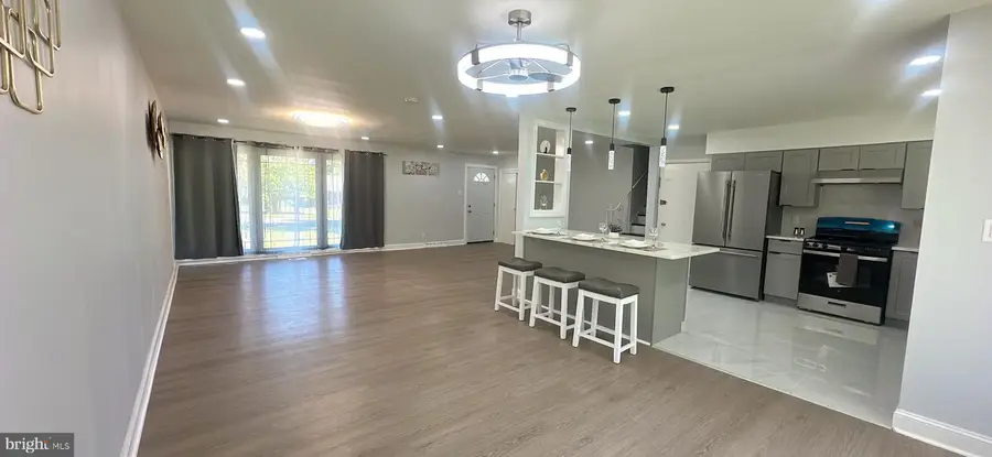 1242 June Rd, Huntingdon Valley, PA 19006 - #2