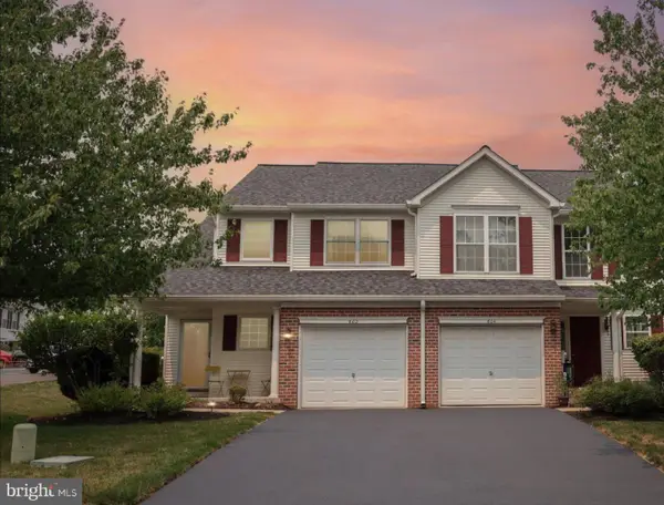 602 Red Rock Cir, ROYERSFORD, PA 19468