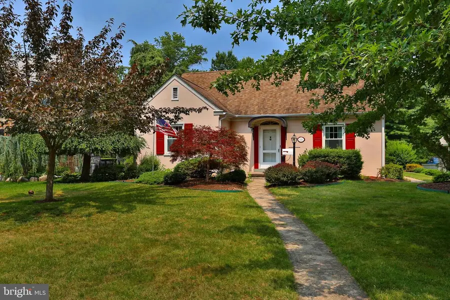 121 Oak Dr, Lansdale, PA 19446 - #3
