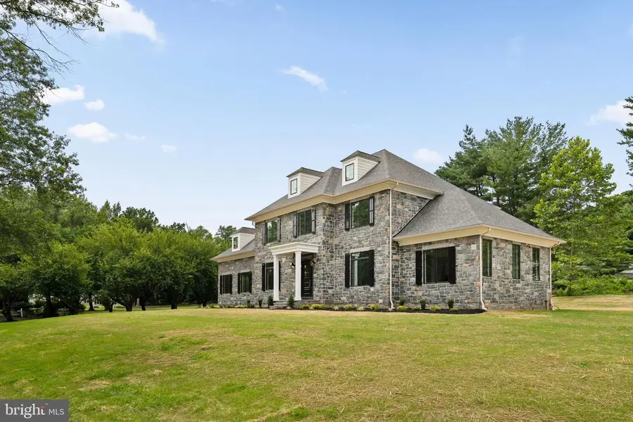 725 W Curry Dr, Blue Bell, PA 19422 - #2