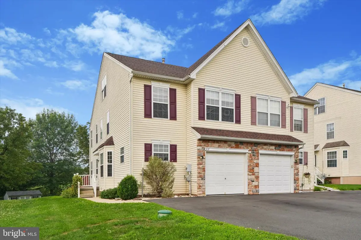 317 W Sixth St, East Greenville, PA 18041 - #1