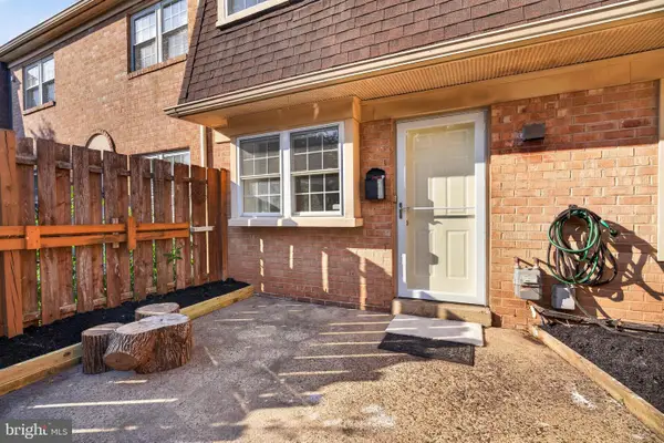 248 Arbour Ct, NORTH WALES, PA 19454