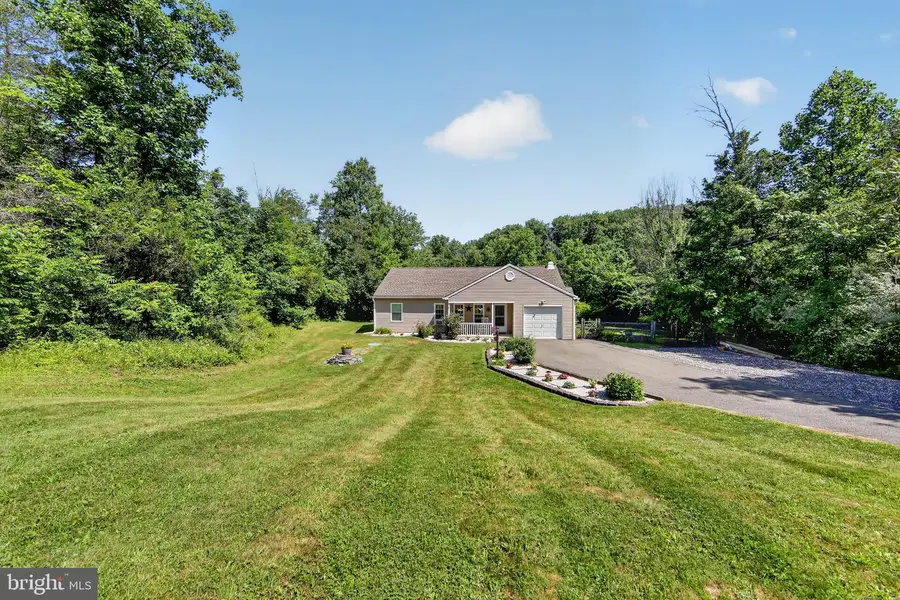 233 Snyder Rd, Pottstown, PA 19464 - #3