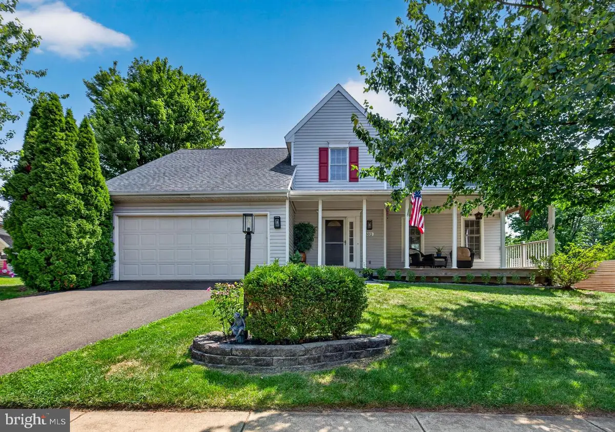 302 Mulberry Dr, Royersford, PA 19468 - #1
