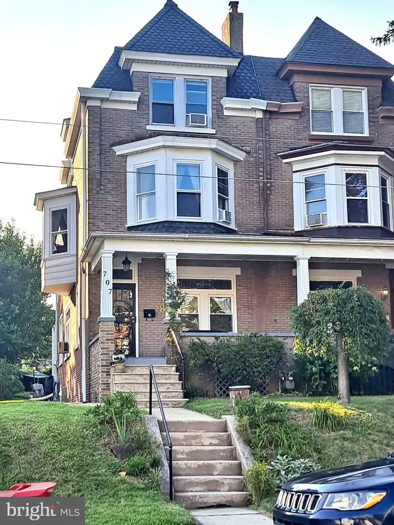 707 Stanbridge St, Norristown, PA 19401 - #3
