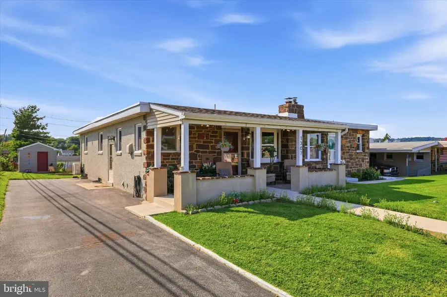 1307 Midland Rd, Conshohocken, PA 19428 - #3