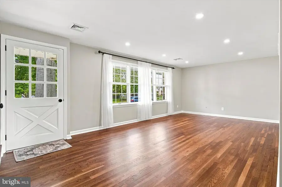 432 E Summit St, Souderton, PA 18964 - #3