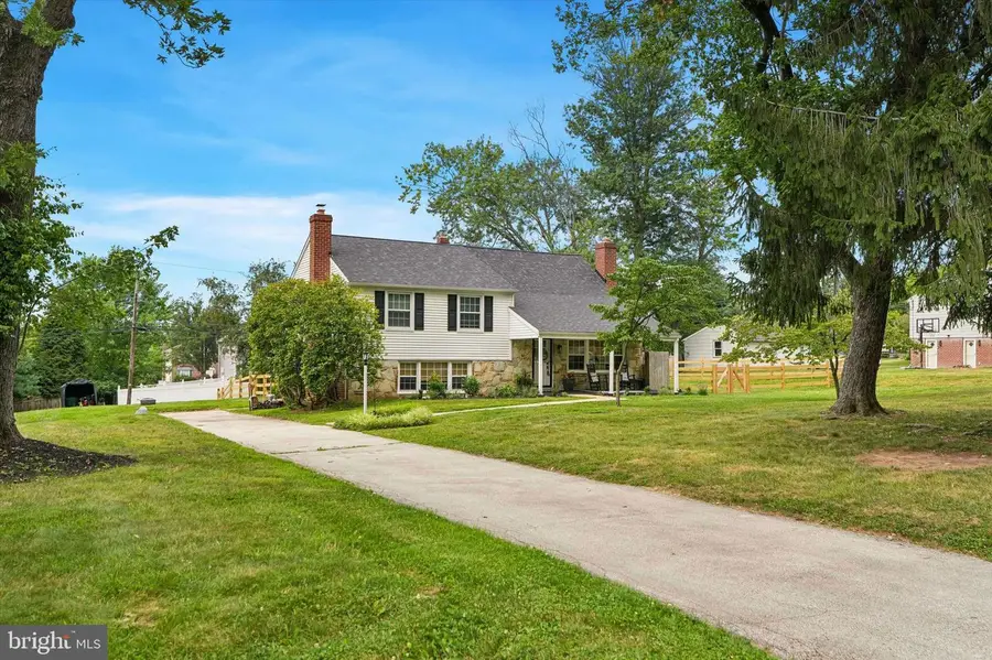 622 Deaver Dr, Blue Bell, PA 19422 - #3