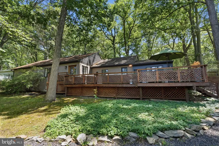 2030 Willow Brook Dr, Huntingdon Valley, PA 19006 - #3