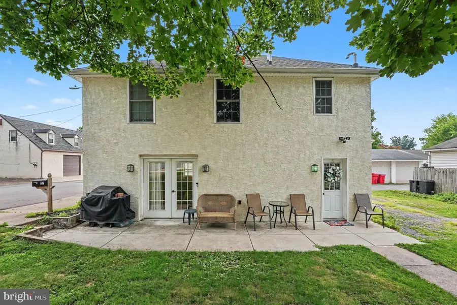117 Linden St, Pottstown, PA 19464 - #2