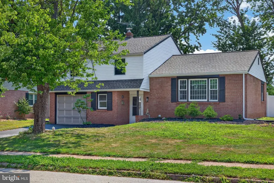 269 Roberts Dr, King Of Prussia, PA 19406 - #2