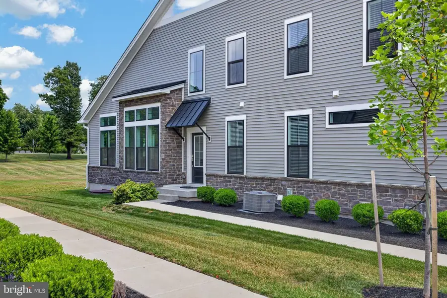 9 Umbrell Dr, Norristown, PA 19403 - #2