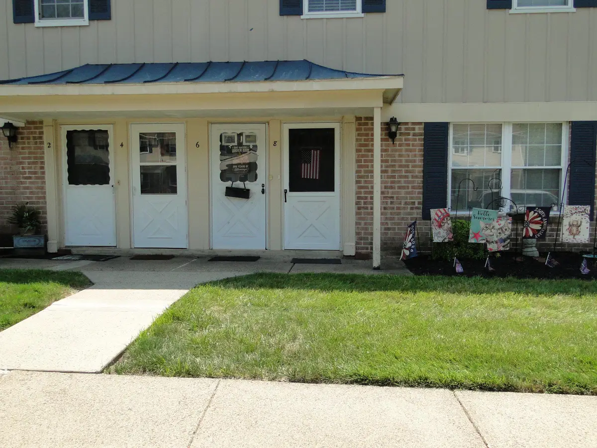 8 Shannon Dr, North Wales, PA 19454 - #1