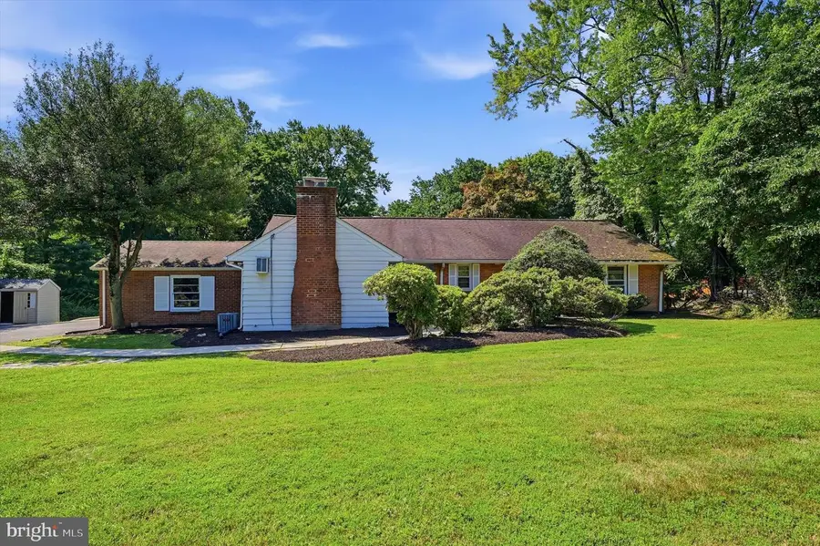 2745 Edge Hill Rd, Huntingdon Valley, PA 19006 - #2