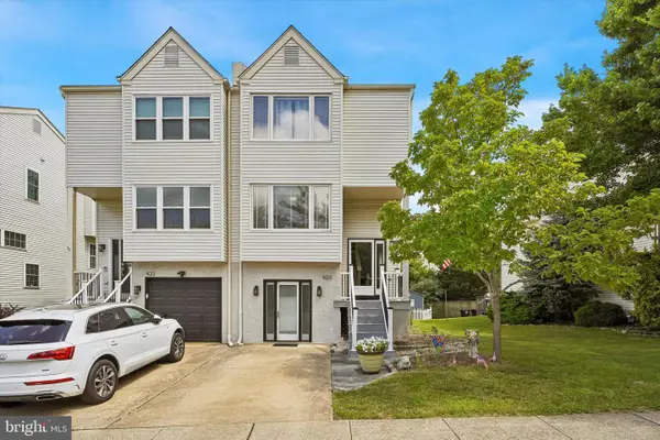 420 Pleasant Valley Dr, CONSHOHOCKEN, PA 19428