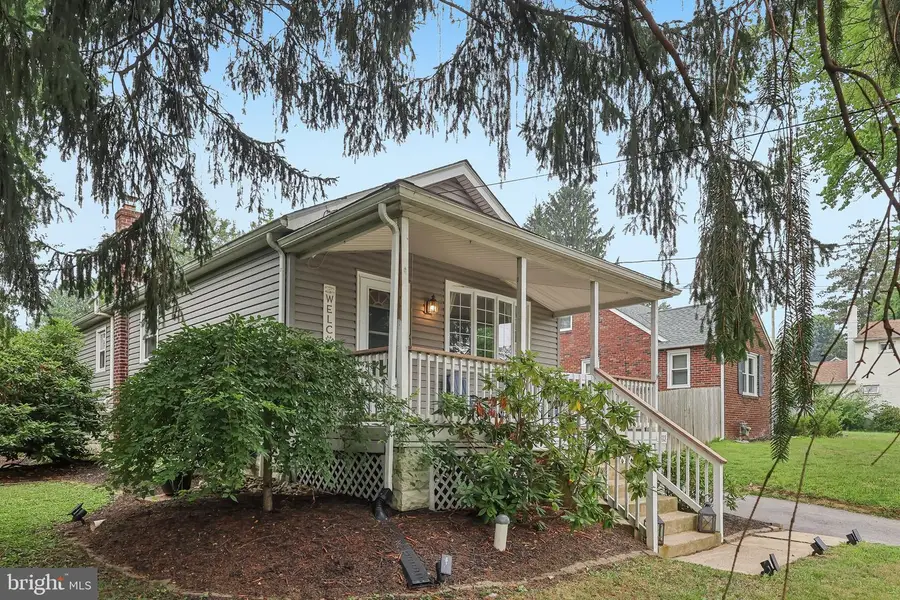 1813 Fitzwatertown Rd, Willow Grove, PA 19090 - #2