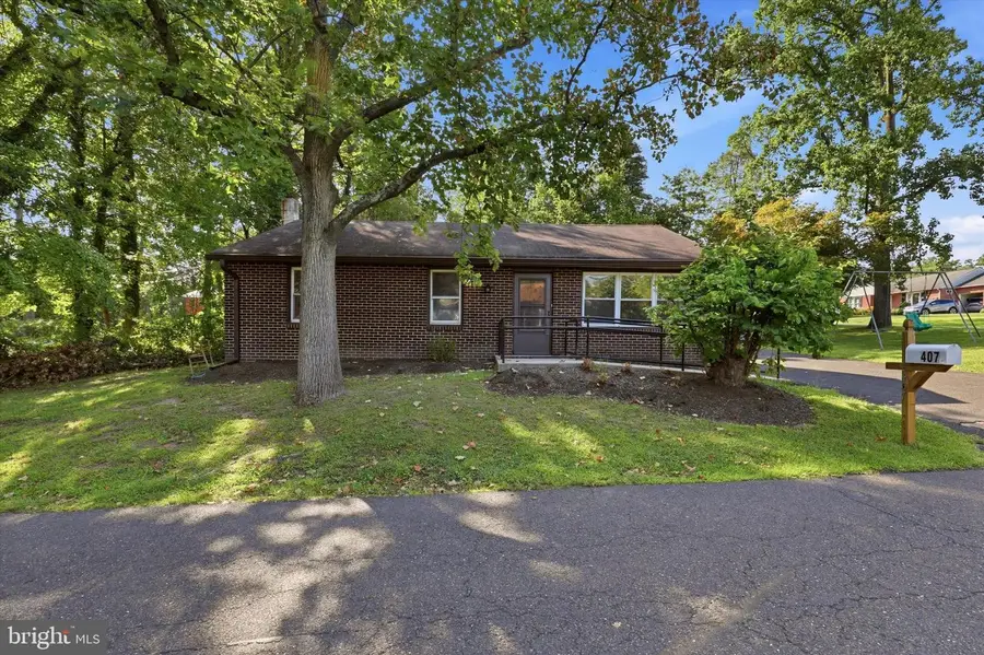 407 Johnson Rd, Horsham, PA 19044 - #2
