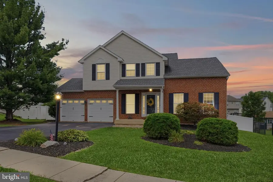 61 Pine Hurst Dr, Pottstown, PA 19464 - #2