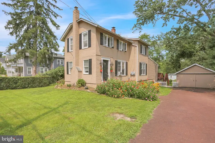 6 Perkiomen Ave, Schwenksville, PA 19473 - #2