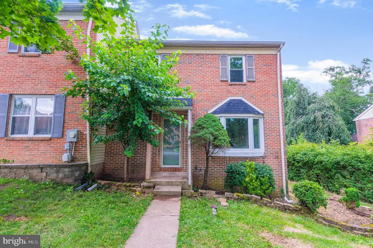 215 Goshen Rd, Schwenksville, PA 19473 - #1