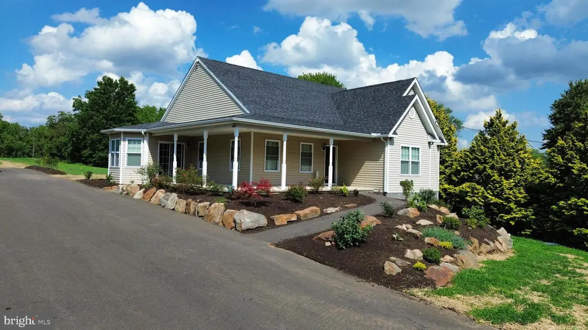 101 Cirak Ave, East Norriton, PA 19403 - #1