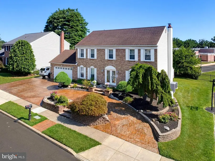 181 Pheasant Ln, Huntingdon Valley, PA 19006 - #2