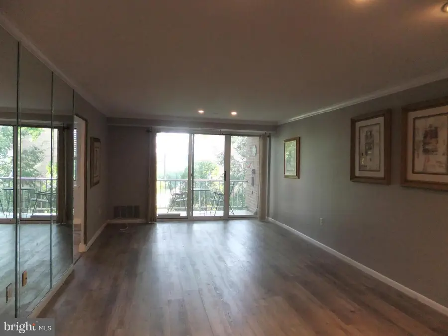 1650 Oakwood Dr #e210, Penn Valley, PA 19072 - #3