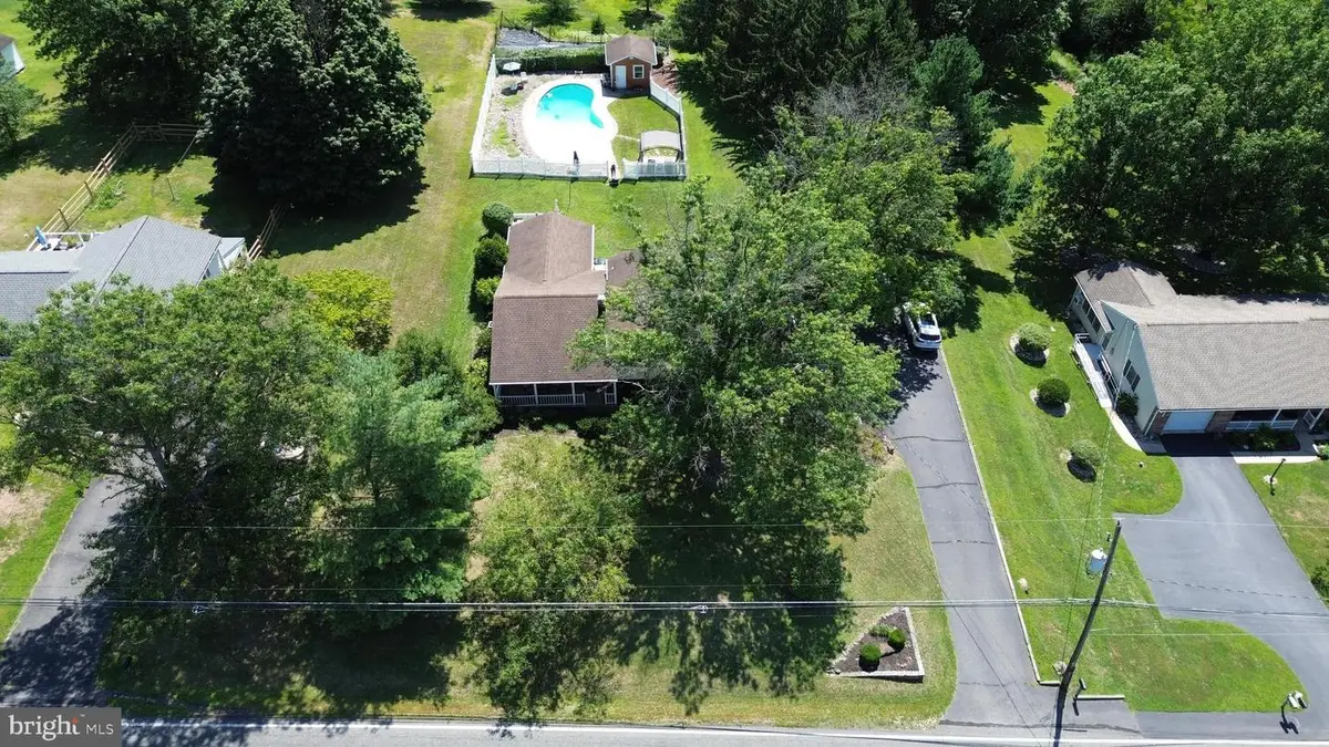 2862 New Hanover Square Rd, Gilbertsville, PA 19525 - #1
