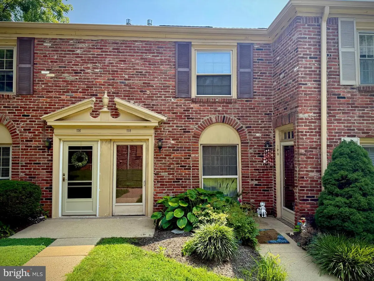 118 Cheshire Dr, Penllyn, PA 19422 - #1