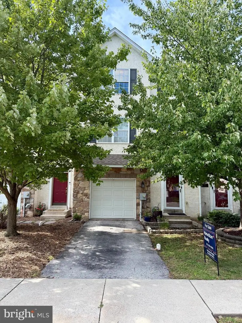 1467 Laura Ln, Pottstown, PA 19464 - #1