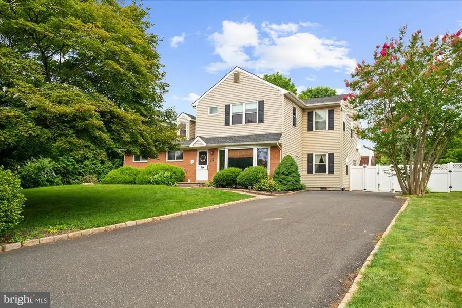 34 Butternut Dr, Hatboro, PA 19040 - #3