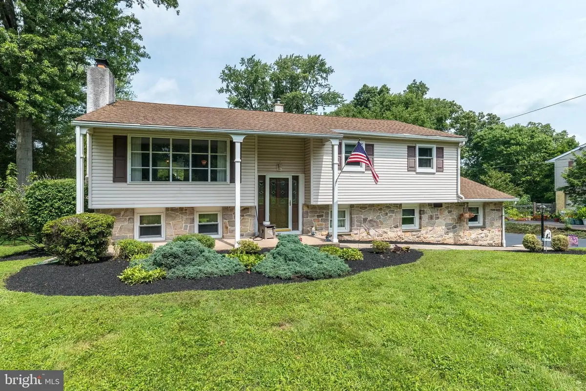 2301 Welsh Dr, Pottstown, PA 19464 - #1