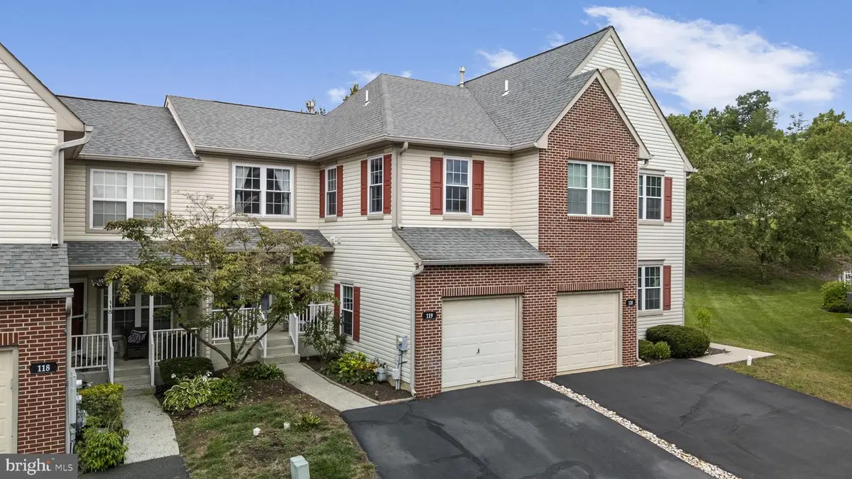 119 Farrington Ct, Collegeville, PA 19426 - #1