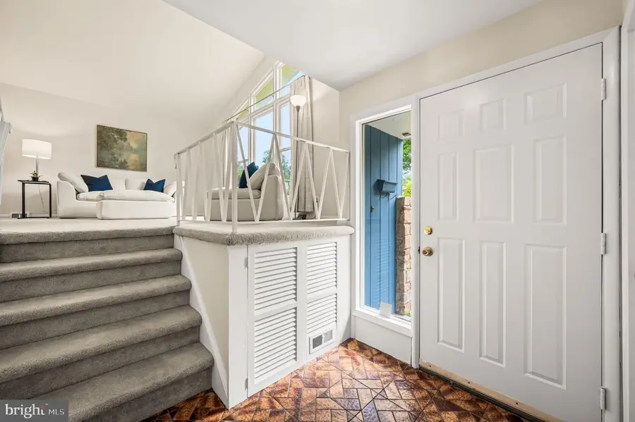 41 Camelot Dr, Plymouth Meeting, PA 19462 - #2