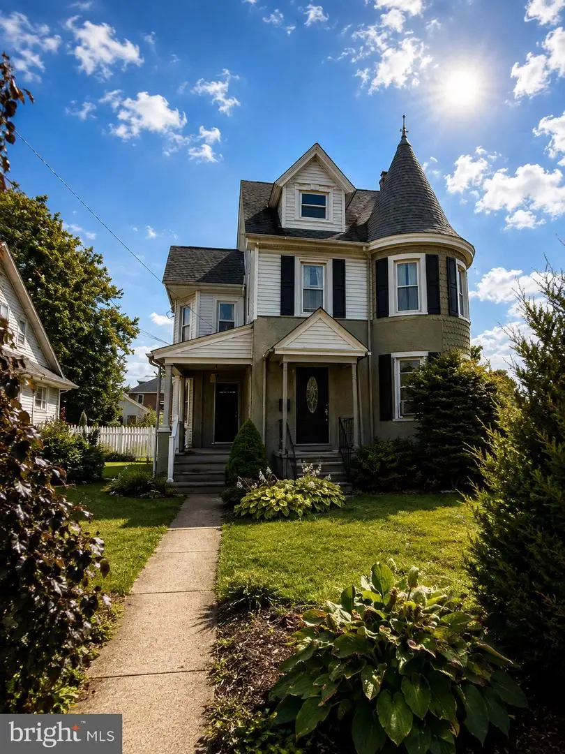 26 S Main St, Telford, PA 18969 - #1